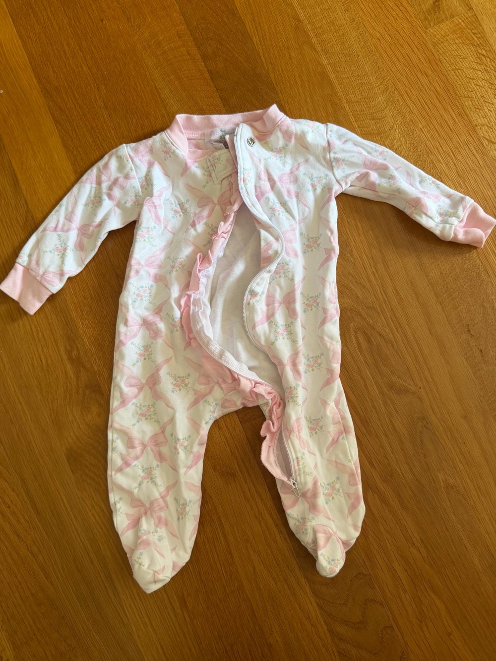 Baby Loren Pink Bow onesie pajamas - Picture 2 of 5